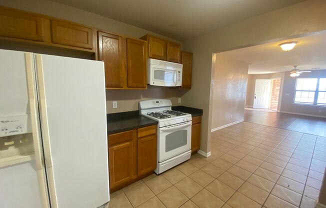 3 beds, 2 baths, $1,375