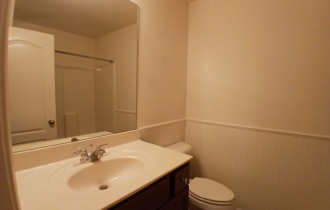 3 beds, 2.5 baths, $2,195