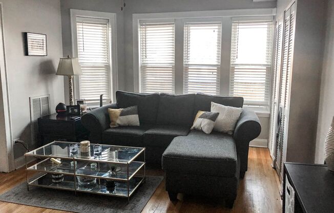 1 bed, 1 bath, 716 sqft, $1,995, Unit 4808-3W