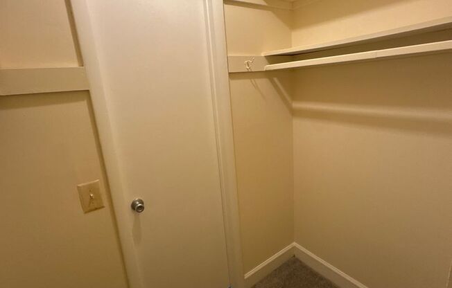 2 beds, 1.5 baths, 1,050 sqft, $1,820, Unit 3400 #303