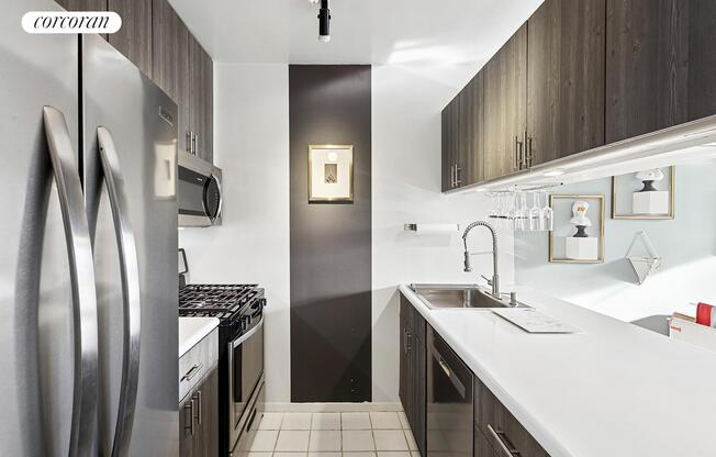 1 bed, 1 bath, 585 sqft, $4,000, Unit 12C