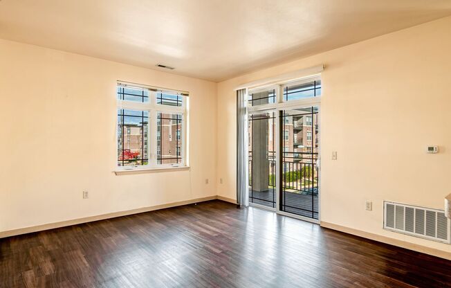 2 beds, 2 baths, 1,082 sqft, $1,615, Unit 8119-316
