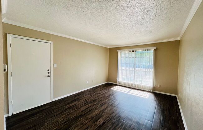 1 bed, 1 bath, 666 sqft, $1,175, Unit 2-155
