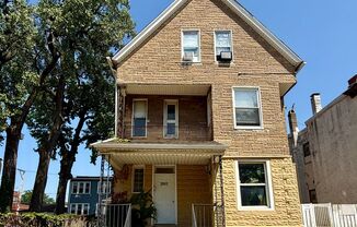 2531 N Tripp Ave