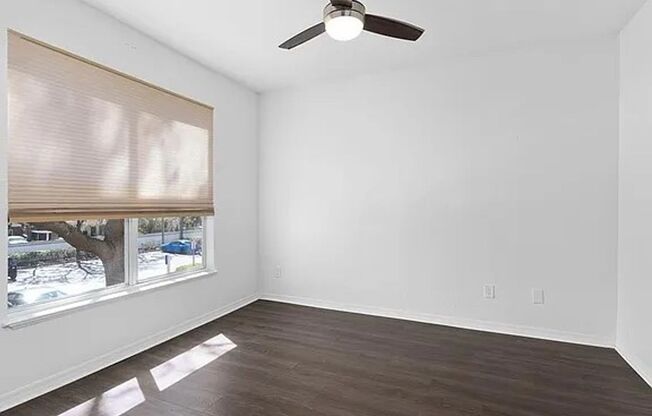 Stylish 2 Bed, 1 Bath Condo in Bella Terra – Resort-Style Living with Top Amenities!