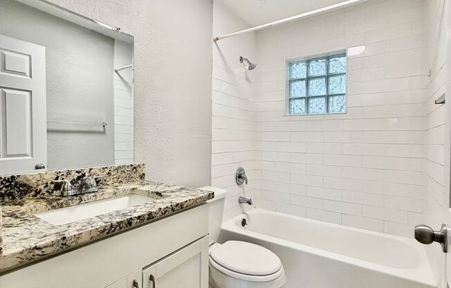 2 beds, 1 bath, 750 sqft, $825, Unit 10