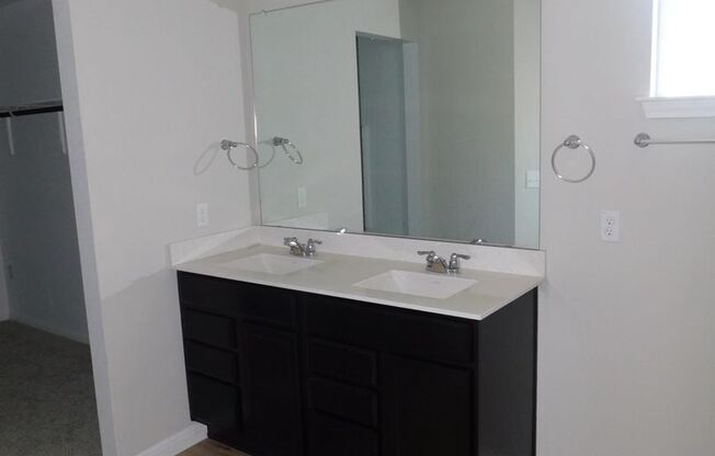 Larkspur 4/2 for lease