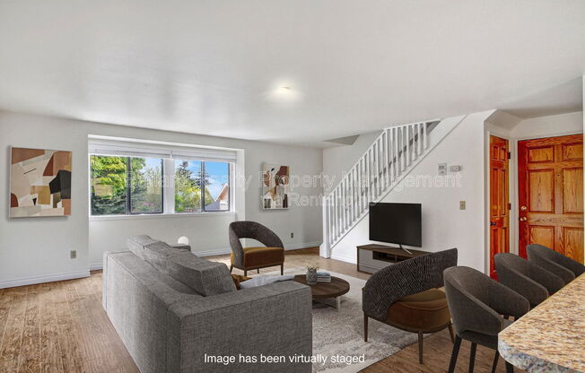 1476 NORTHWEST 70 ST