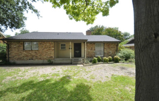 Charming home with beautiful pool!