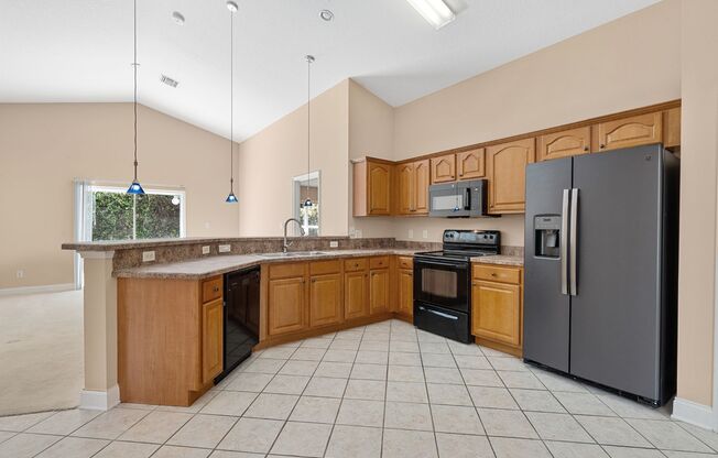 ERROL ESTATES - GOLFSIDE VILLAGE  • 3 BR • 2 ba • 1,500 ft²