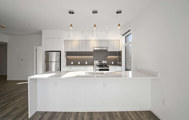 2 beds, 2 baths, 1,125 sqft, $5,350, Unit 403