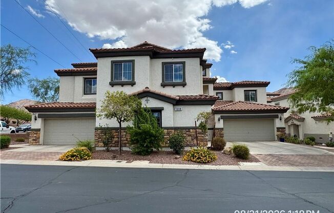 3-Bedroom Henderson Townhouse with Private Backyard