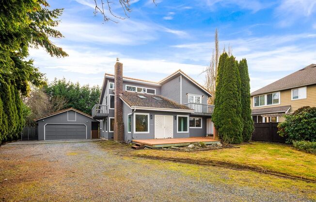 Wonderful 3BD Finn Hill Home in Kirkland with Garage!