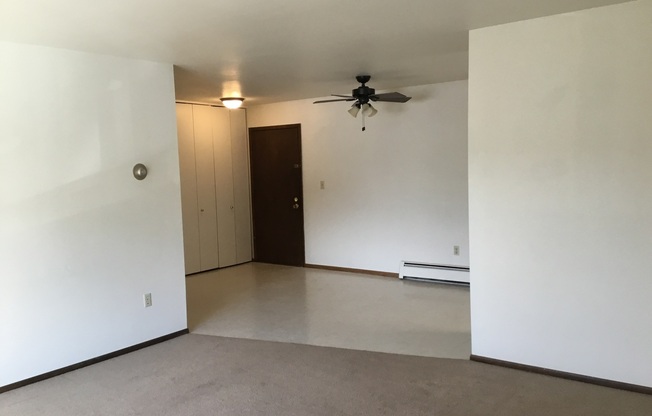 2 beds, 1 bath, $849.99