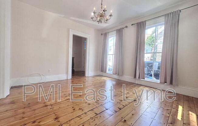 32 STARR ST
