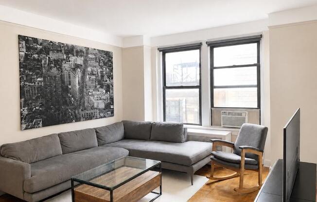 1 bed, 1 bath, 750 sqft, $4,750, Unit 2J