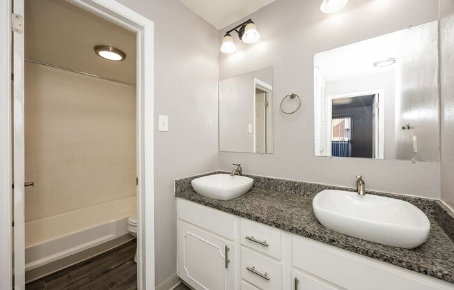 1 bed, 1 bath, 554 sqft, $899, Unit 106-A