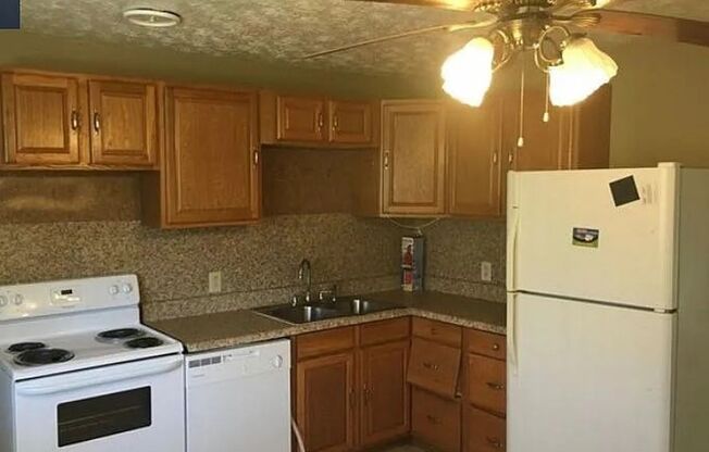3 Bed 2 Bath in Jonesboro!