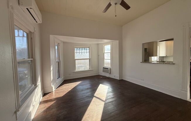 2 Week Free Move-In Special! Charming Renovated 1BR Near The Pearl & River Walk
