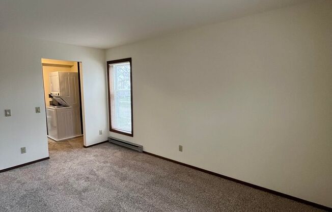 2 beds, 1 bath, 980 sqft, $1,750, Unit 7740CB