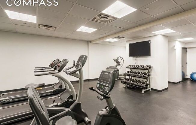 1 bed, 1 bath, 681 sqft, $4,850, Unit 4K