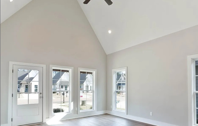 2BR/2BA Duette in Fox Run