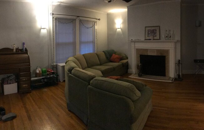 1715 MAGNOLIA AVE