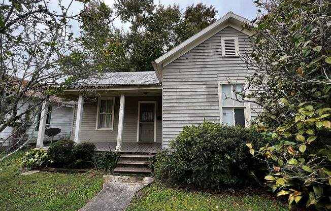 Two-bedroom One Bathroom, House in Lafayette