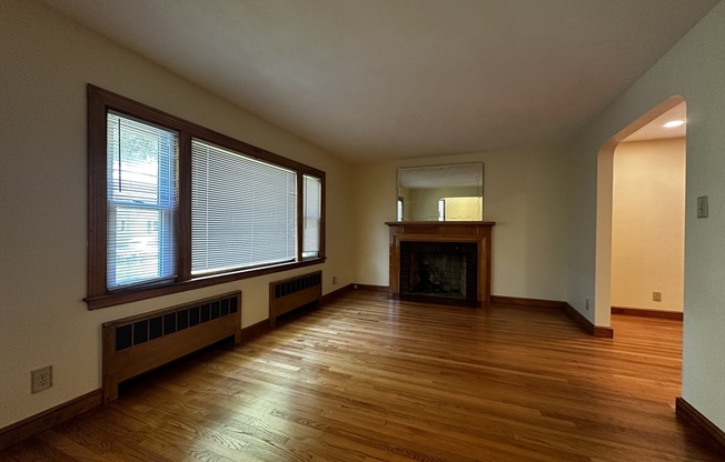 11 MEAD RD