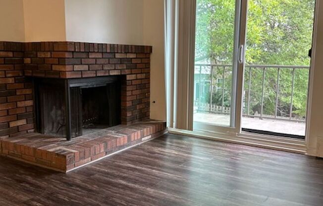 2 beds, 1 bath, 980 sqft, $1,895, Unit 1674-202 Quail