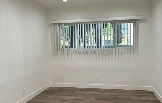 2 beds, 1 bath, 1,150 sqft, $2,350, Unit Unit 4