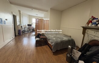 27 Bay State Rd