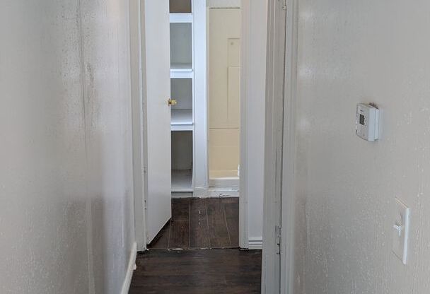 3 beds, 2 baths, 850 sqft, $1,295, Unit #3