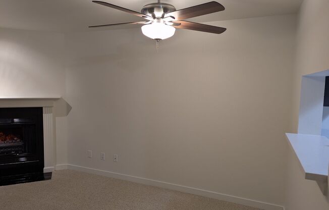 1 bed, 1 bath, 610 sqft, $1,695, Unit A207