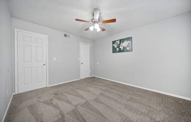 1 bed, 1 bath, 700 sqft, $779, Unit 60
