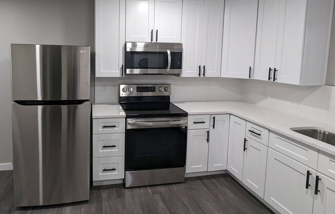 3 beds, 2 baths, 1,146 sqft, $1,695, Unit Unit 49