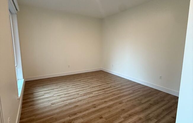 1 bed, 1 bath, 931 sqft, $2,540, Unit 124