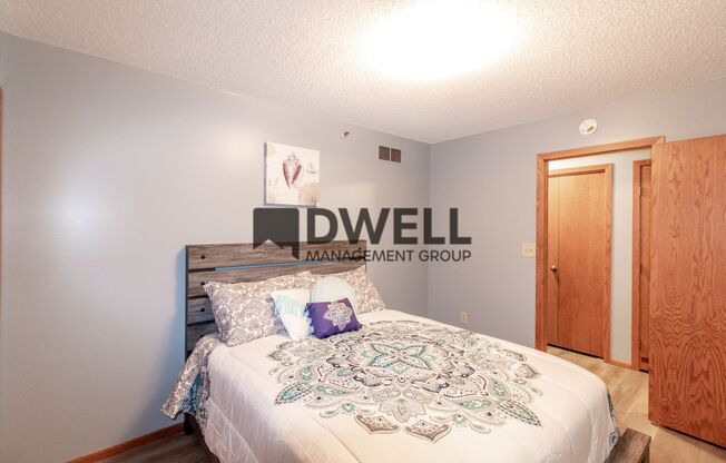 3 beds, 1 bath, $1,600