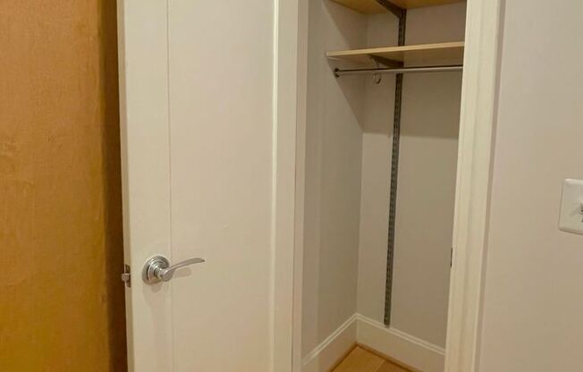 Studio, 1 bath, $2,250, Unit 904