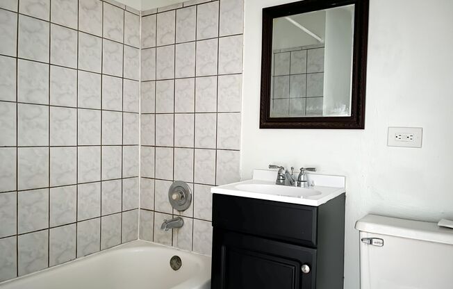 Studio, 1 bath, 225 sqft, $1,025, Unit 4615-1G