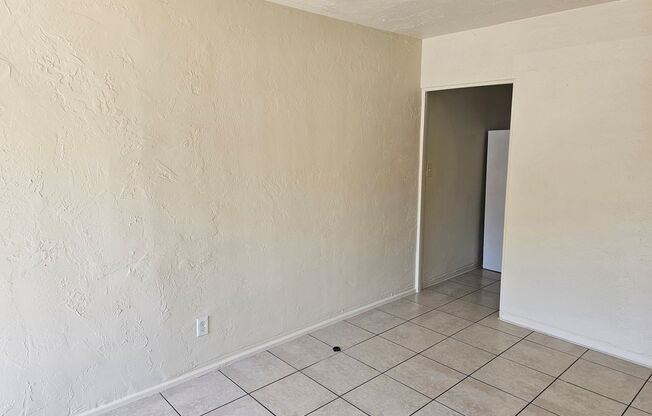 2 Bedroom Rental in St Pete