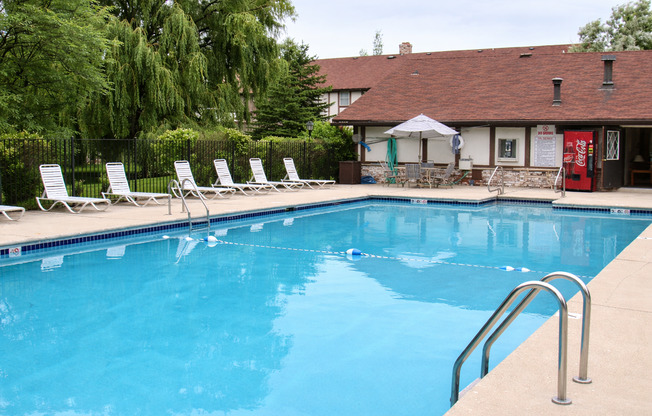 2 beds, 1 bath, 1,093 sqft, $1,354, Unit L205