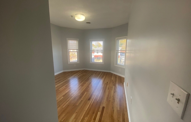 1 bed, 1 bath, 700 sqft, $2,000, Unit 2