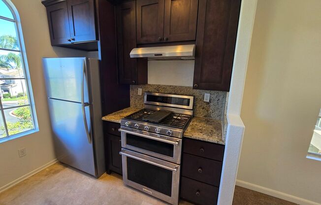 2 beds, 2 baths, $2,700, Unit # 8
