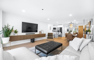 2 beds, 1.5 baths, 1,028 sqft, $4,800, Unit 206