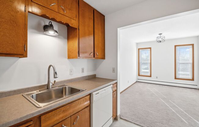 2 beds, 1 bath, 1,000 sqft, $1,400, Unit 1430-306