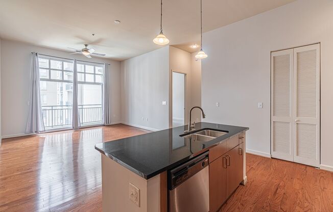 Stunning 2-bedroom, 2-bathroom condo located in the heart of Atlanta, between Buckhead and Midtown @ Sidney Marcus and Piedmont.