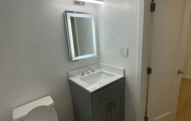 Studio, 1 bath, 650 sqft, $1,995, Unit 217