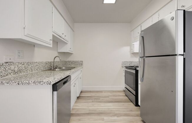 1 bed, 1 bath, 700 sqft, $1,450, Unit 15