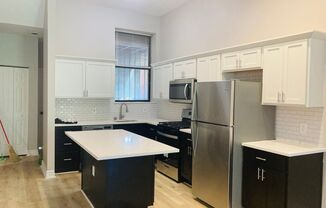 1419-1421 North Franklin Street